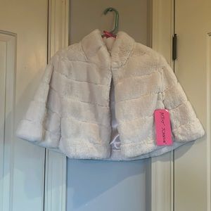 Betsey Johnson NWT Faux Fur Shawl sz S
